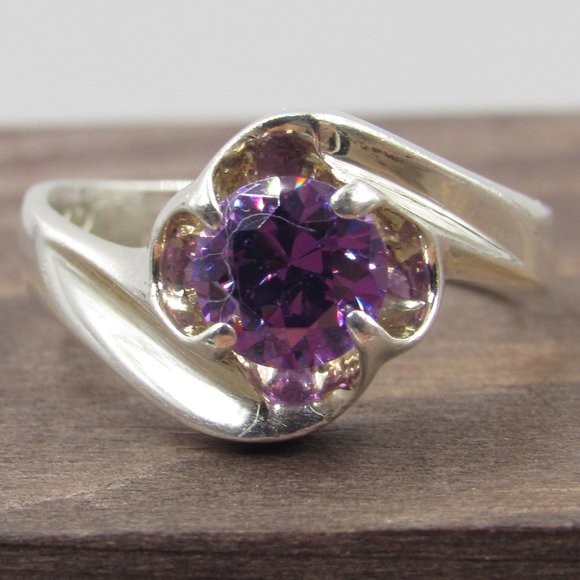 Jewelry - Size 6 Sterling Unique Purple CZ Diamond Band Ring